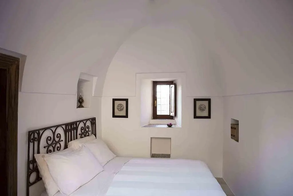 Tenuta Borgia Scauri  Scauri (Sicily)